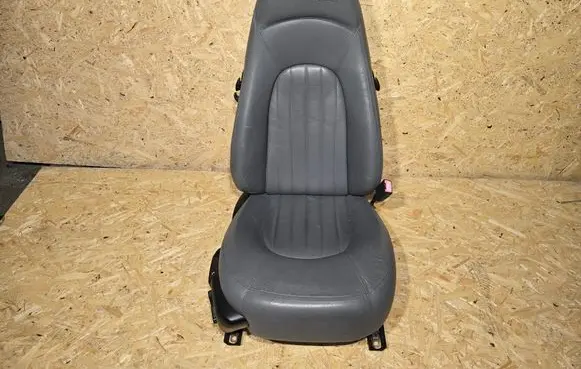 Maserati Coupe Front passenger seat 