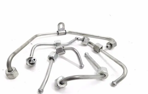 Opel Astra K Fuel injector supply line/pipe 