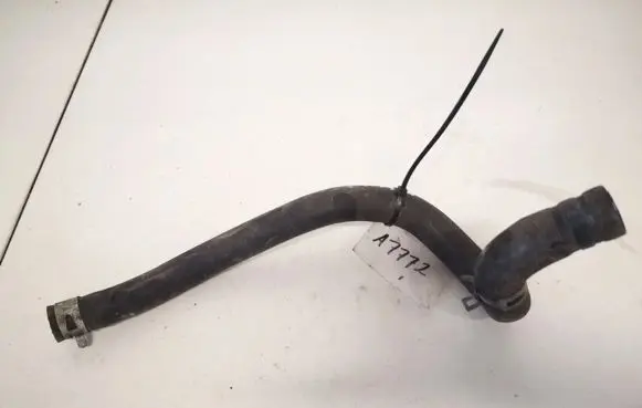 Toyota Avensis Verso Engine coolant pipe/hose