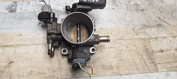 Toyota Corolla Verso E121 Throttle valve