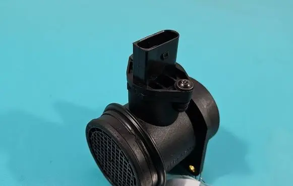 Audi A6 S6 C5 4B Mass air flow meter 0280218063 IMPRK1557287