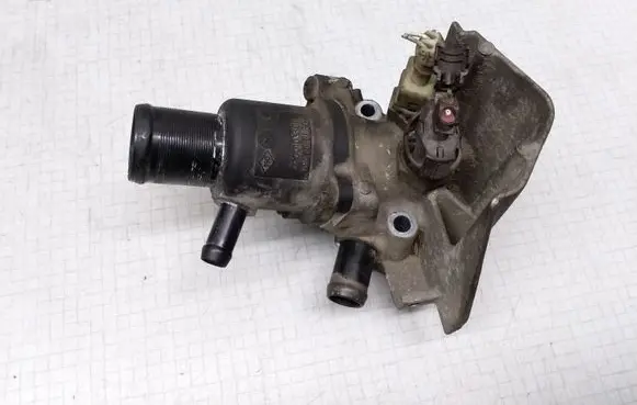 Renault Megane I Thermostat/thermostat housing 7700103300