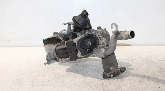 Volvo V50 EGR valve cooler 505923010 702209030 50563901