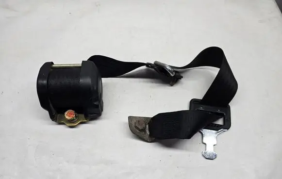 Mercedes-Benz S W126 Rear seatbelt 1238605585 1238680222