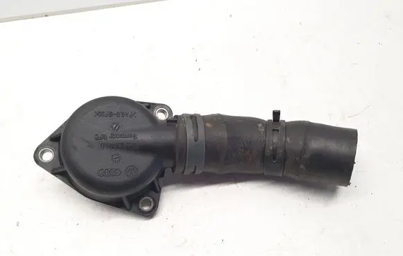 Volkswagen Touareg I Thermostat 022121121D