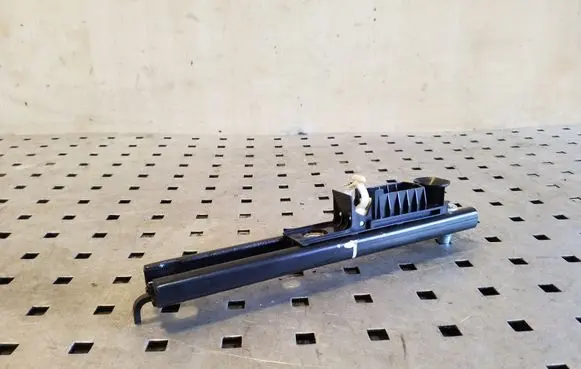 Land Rover Range Rover Sport L320 Seat belt adjustment rail 532092200A