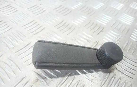 Volkswagen PASSAT B3 Front door window winding handle 357837579
