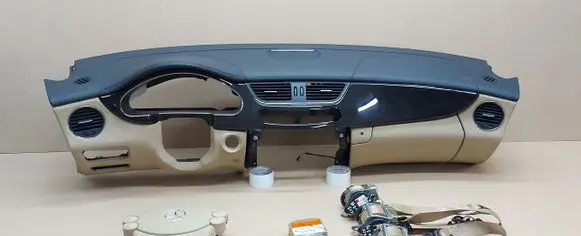 Mercedes-Benz CLS C219 Dashboard 