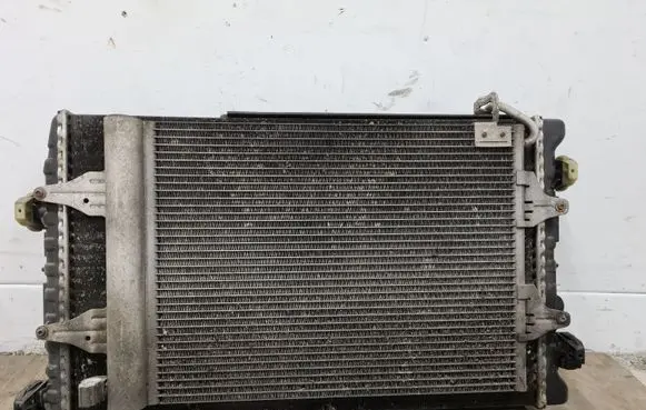Seat Ibiza III (6L) Radiator set 6Q0820411 6Q0121253 6Q0121207