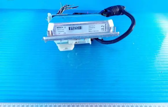 Volvo XC90 Engine control unit/module 0281011078