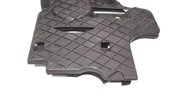 Mercedes-Benz E W212 Timing belt guard (cover) A6510100887