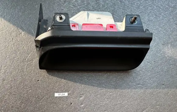 Nissan Patrol Y61 Third/center stoplight 26590VB005