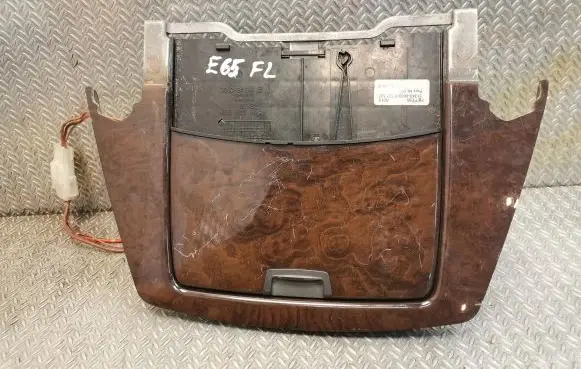 BMW 7 E65 E66 Car ashtray 8223327