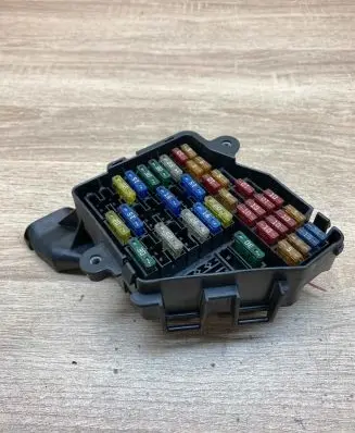 Audi A6 S6 C5 4B Fuse module 8D1941824 Used