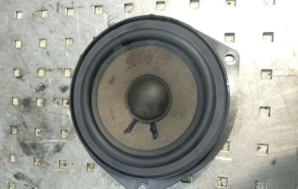Opel Zafira A Rear door speaker 90520838 K102432