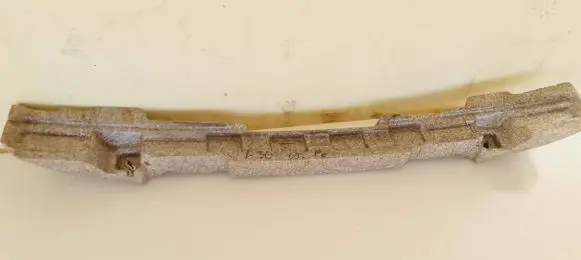 Front bumper foam support bar