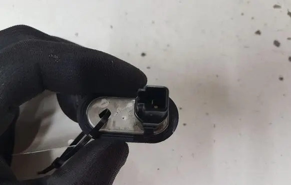 Toyota Avensis T270 Front door sensor coupe