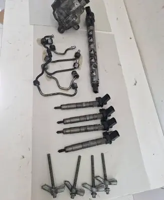 BMW 5 E60 E61 Fuel injection system set 7797877