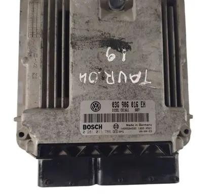 Volkswagen Touran I Engine control unit/module 03G906016EM 0281011786 1039S04595