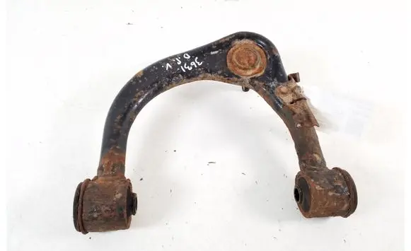 Toyota Hilux (AN10, AN20, AN30) Front lower control arm/wishbone 48610-0K040