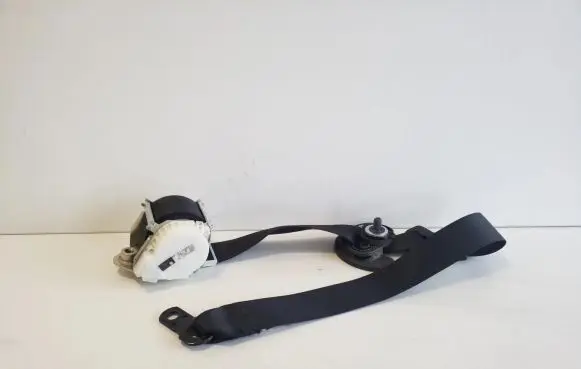 BMW X3 E83 Front seatbelt 33033302 33017492B 34003070B