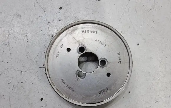 Audi A4 S4 B8 8K Water pump pulley 059121031H