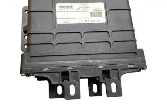 Audi A4 S4 B5 8D Gearbox control unit/module 01N927733CM 5WK33217