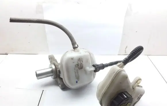 Ford Transit Custom Master brake cylinder 0204054842 BK212K478BB