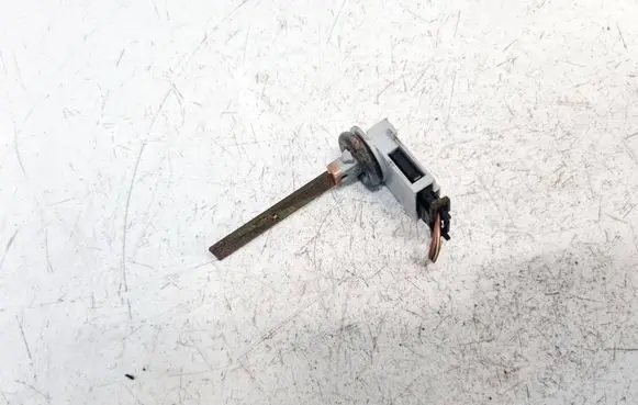 Volkswagen PASSAT B6 Interior temperature sensor 4B0820539