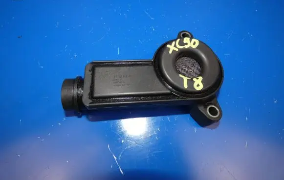 Volvo XC90 Oil sump strainer pipe 31321050