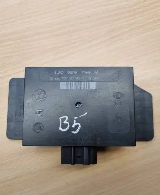 Volkswagen PASSAT B5 Comfort/convenience module 1J0959799H 5DK00795110