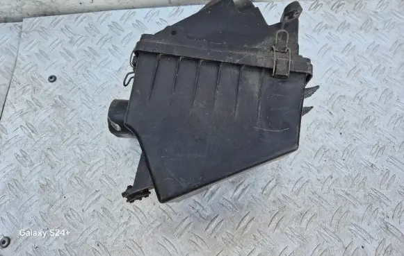 Mazda Xedos 6 Air filter box B69F BB69F