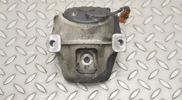 Audi A5 8T 8F Engine mount bracket 8K0199381