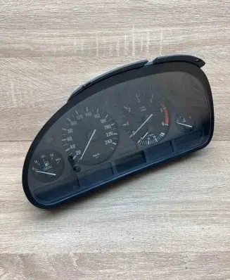 BMW 5 E39 Speedometer (instrument cluster) 6907018 110008735