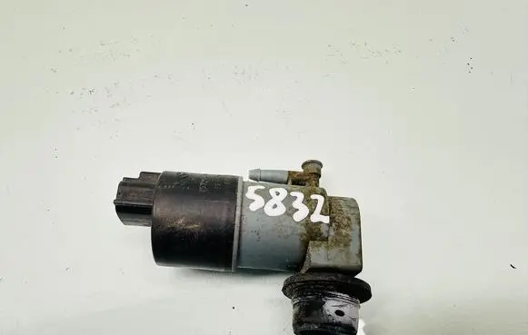 Toyota Yaris Windscreen/windshield washer pump 853300D120