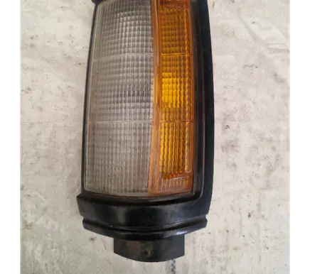 Mitsubishi L200 Front indicator light 0411756l