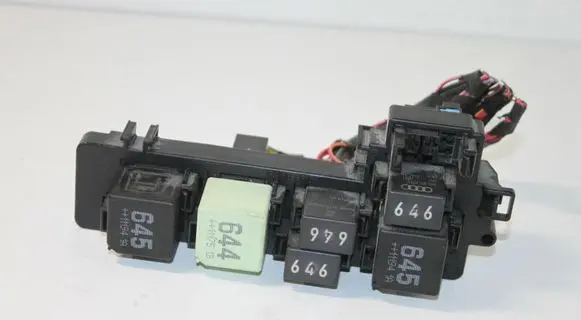 Volkswagen PASSAT B7 Fuse box set