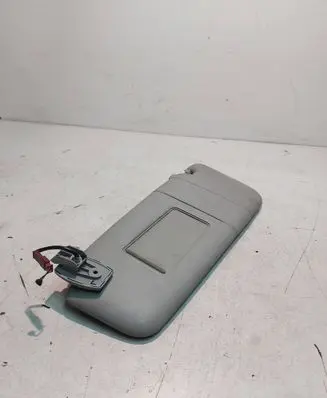BMW 5 E60 E61 Sun visor 7066649
