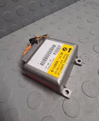 BMW 7 E38 Airbag control unit/module 8362119 12198403 019541