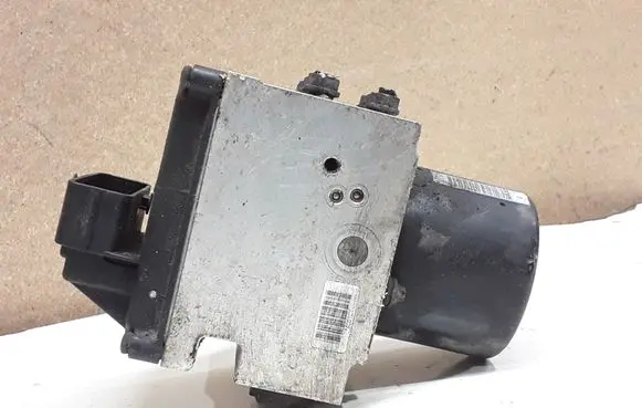 Volkswagen PASSAT B6 ABS Pump 3C0614109AF