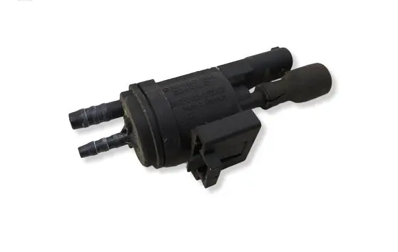 Mercedes-Benz C W203 Valve vacuum 0025401497