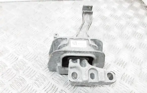 Seat Leon (5F) Engine mount bracket 5Q0199262BE