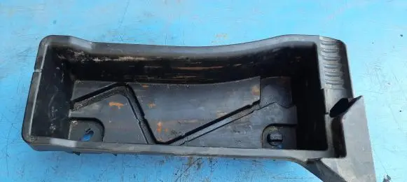 Toyota Yaris Glove box