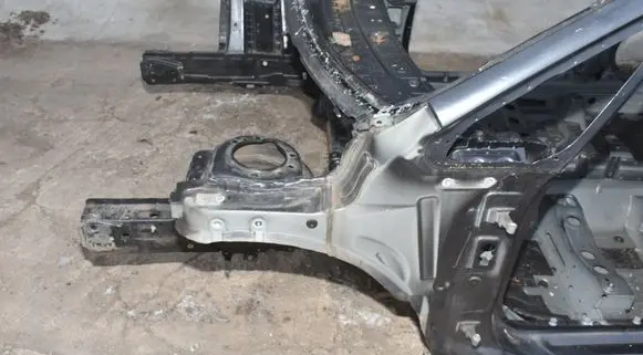 BMW 2 F46 Front quarter panel 
