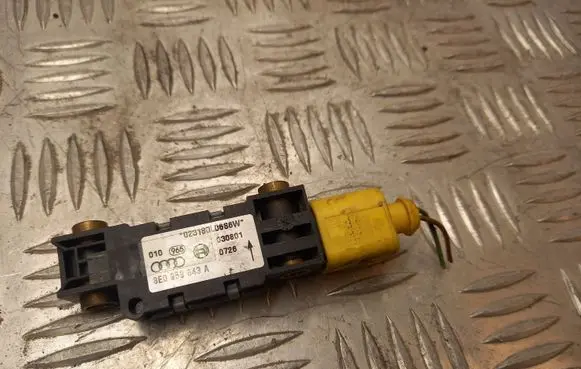 Audi A4 S4 B6 8E 8H Airbag deployment crash/impact sensor 8E0959643A
