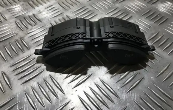 Windscreen/window heater switch