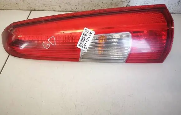 Volvo V70 Rear/tail lights 9154494