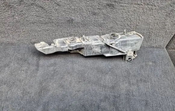Audi A6 C7 Front bumper mounting bracket 4G0807283