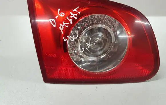 Volkswagen PASSAT B6 Tailgate rear/tail lights 272001 27449002 9945093A