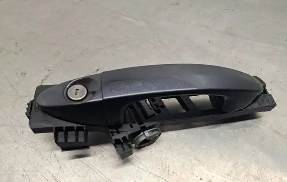 Ford Fiesta Front door exterior handle 8A61A224A37AG